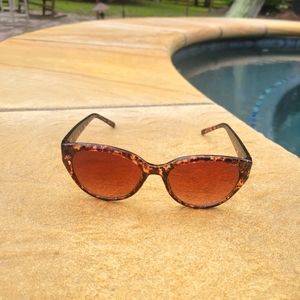 Chico's tortoise shell reader sunglasses 1.50